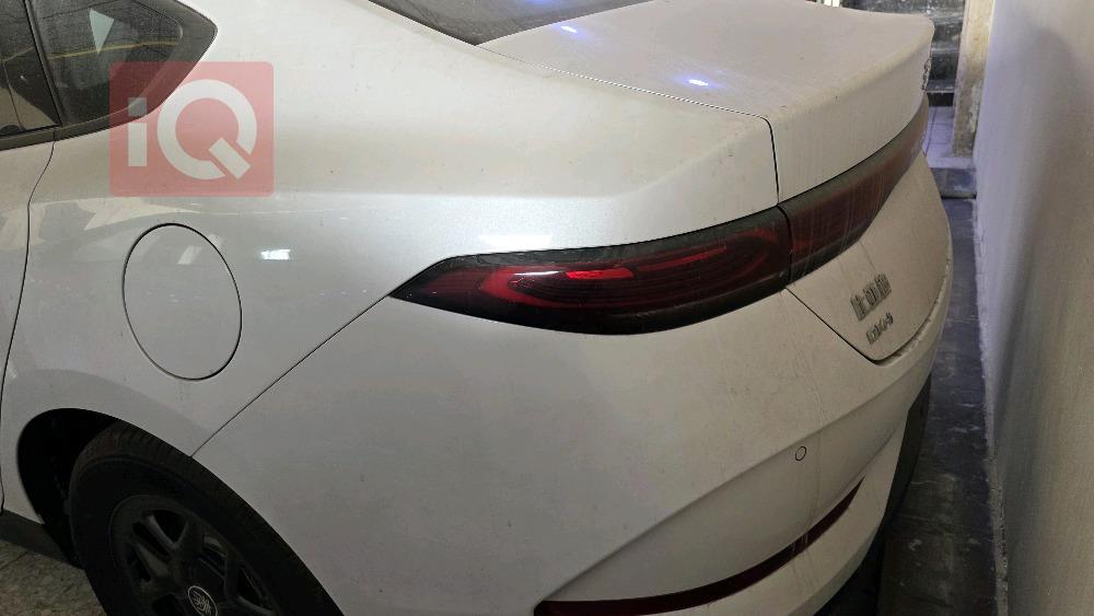 بي واي دي Qin Plus